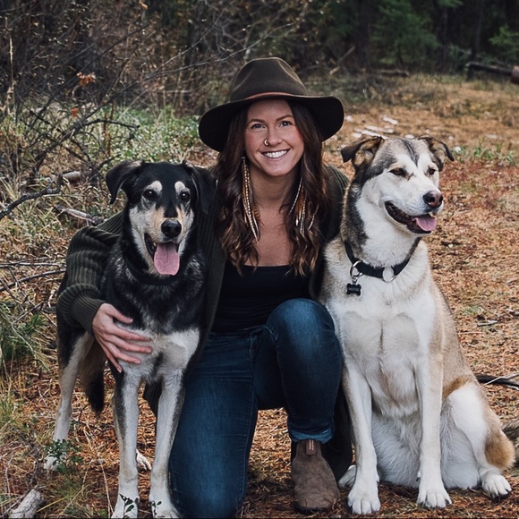 Meet your Posher, Haley - Picture 1 of 1